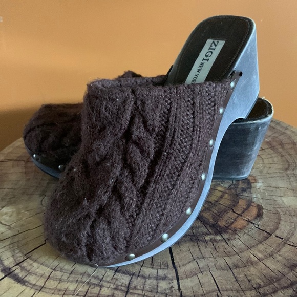 Boho Clogs - Picture 1 of 9